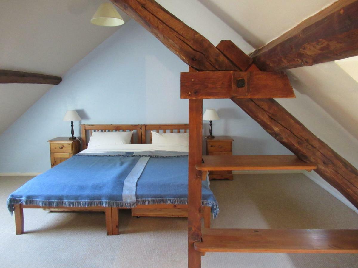 Papilio Bed & Breakfast Montauban-de-Luchon Exterior photo