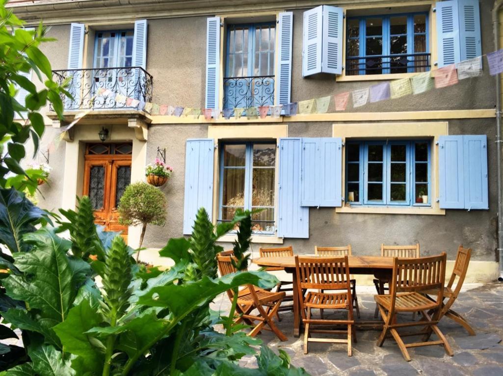Papilio Bed & Breakfast Montauban-de-Luchon Exterior photo